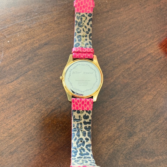 Betsey Johnson pink snakeskin watch - Picture 3 of 3